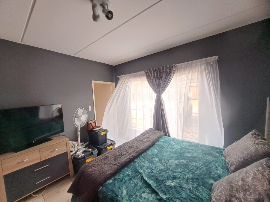 3 Bedroom Property for Sale in Waterval East North West